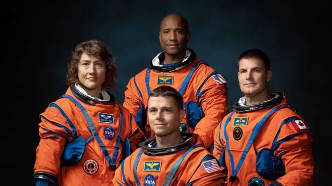 Čtyři lidé pro cestu k Měsíci. NASA odtajnila posádku mise Artemis II